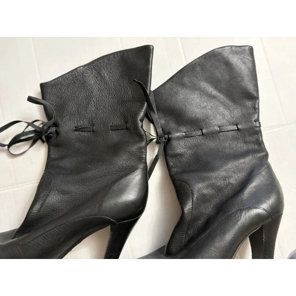 Rare Archival Y2K  Betsey Johnson Leather Cuffed Bow Booties Vero Cuoio Sz 7M - Picture 9 of 9